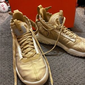 Jordan Proto-React Orange Box